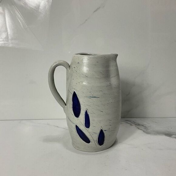 VINTAGE Williamsburg Pottery Pitcher - Picture 1 of 4